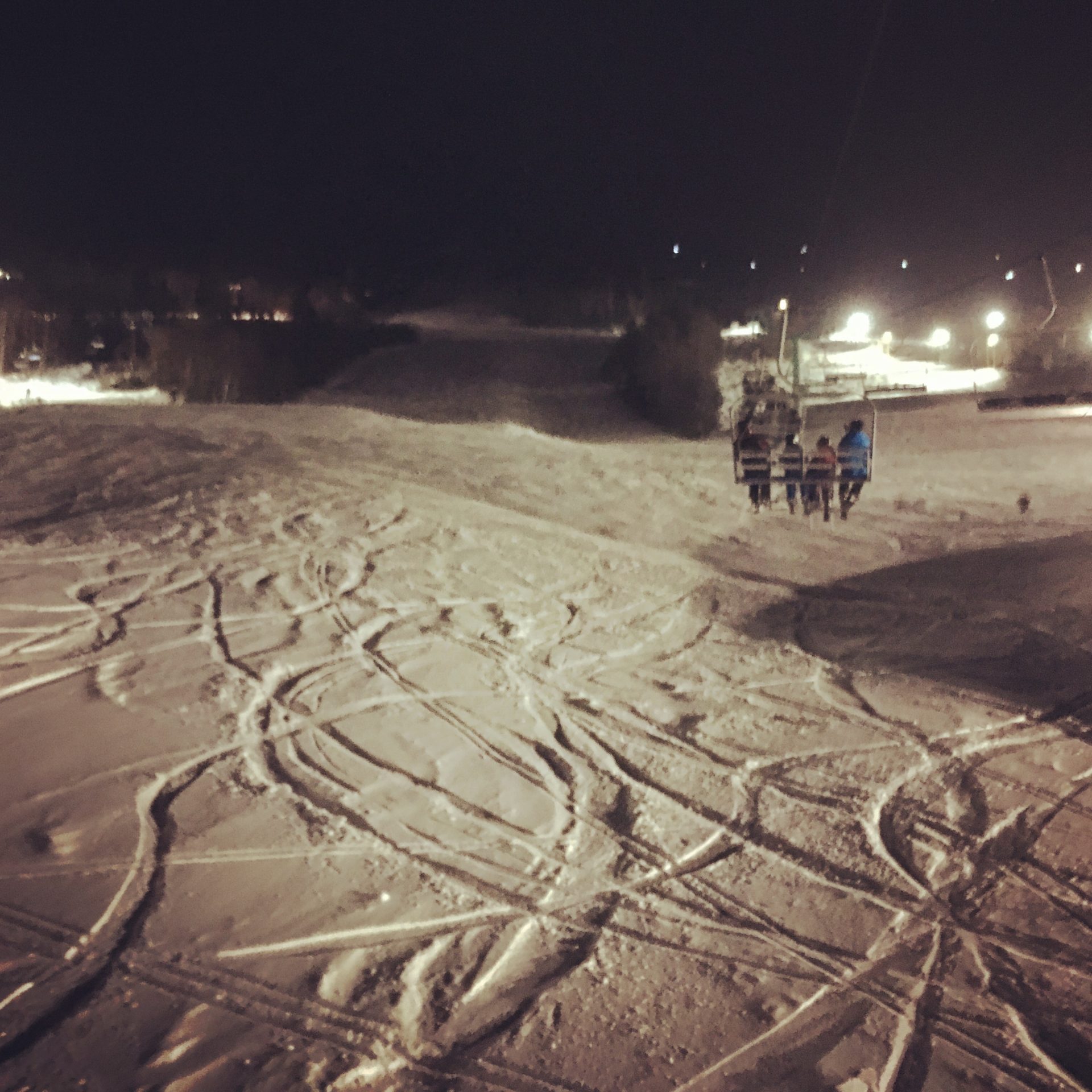 night skiing marble mountain